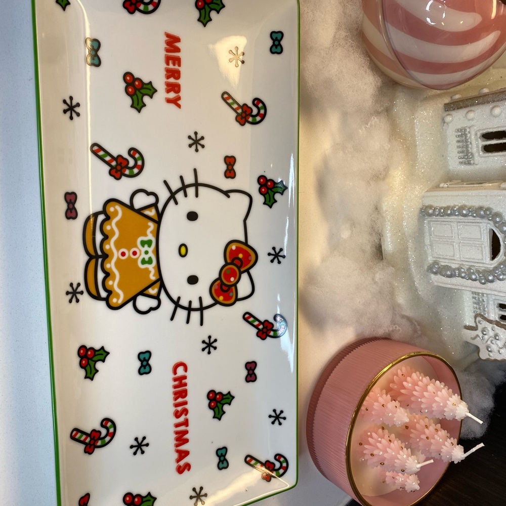 Hello Kitty Gingerbread Tray - Picture 4 of 5